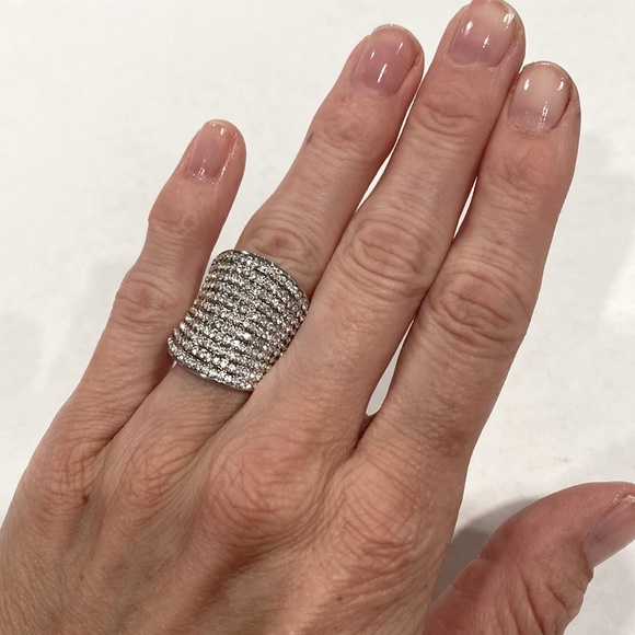 Jewelry - NWOT Silver Plated Sparkly Statement Ring Sz 8